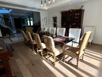 hermosa residencia con jardín plano y salón de juegos En Hacienda De Vallescondido