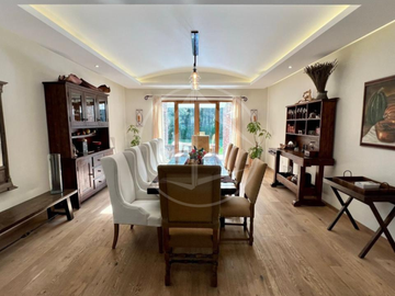 hermosa residencia con jardín plano y salón de juegos En Hacienda De Vallescondido
