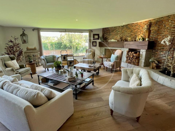 hermosa residencia con jardín plano y salón de juegos En Hacienda De Vallescondido