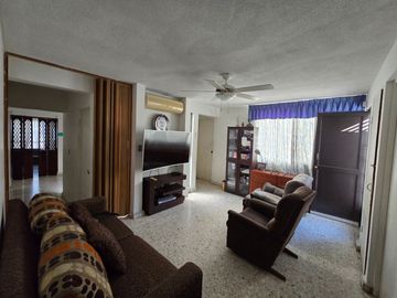 VENTA CASA CUMBRES 1ER SECTOR