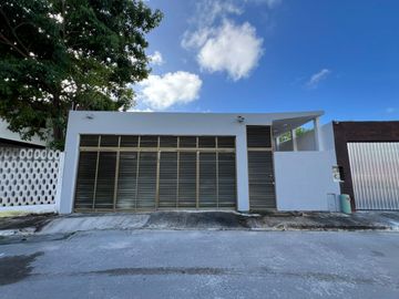 ¡Increíble oportunidad! Amplia casa de 2 habitaciones en Fracc. Las Américas II, con piscina. Perfecta para familias que buscan tranquilidad , Merida