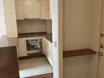 Se Vende Departamento Santiago Centro a pasos Metro Universidad de Chile y Parque Almagro