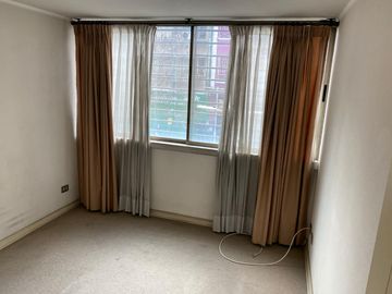 Se Vende Departamento Santiago Centro a pasos Metro Universidad de Chile y Parque Almagro