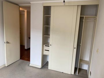 Se Vende Departamento Santiago Centro a pasos Metro Universidad de Chile y Parque Almagro