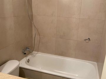 Se Vende Departamento Santiago Centro a pasos Metro Universidad de Chile y Parque Almagro