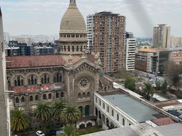 Se Vende Departamento Santiago Centro a pasos Metro Universidad de Chile y Parque Almagro