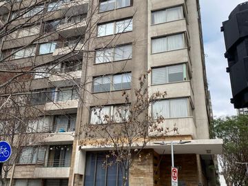 Se Vende Departamento Santiago Centro a pasos Metro Universidad de Chile y Parque Almagro