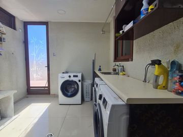 Casa en Sector Costa Laguna Condominio Cejar