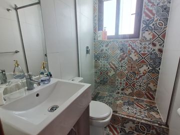 Casa en Sector Costa Laguna Condominio Cejar