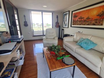 Casa en Sector Costa Laguna Condominio Cejar