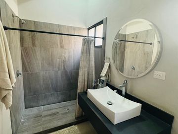 CASA EN VENTA EN EXCELENTE UBICACION