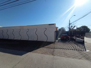 SE VENDE CASA 216M2 , COMUNA DE LA SERENA , 7 DORMITORIOS, 5 DORMITORIOS.