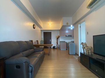 The St. Francis Shangri-La Place Tower 1 - 1 Bedroom Condo Unit with Balcony & 1 Parking Space