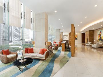 The St. Francis Shangri-La Place Tower 1 - 1 Bedroom Condo Unit with Balcony & 1 Parking Space