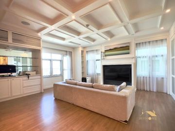📍Two Serendra, Bonifacio Global City 3 bedroom Penthouse for Sale Meranti Tower