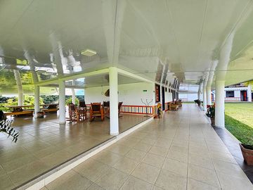 VILLA CON PISCINA, FINCA EN ARRIENDO CON ALIMENTACIÓN, PISCINA, SALÓN EJE CAFETERO, PEREIRA