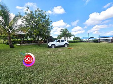 VILLA CON PISCINA, FINCA EN ARRIENDO CON ALIMENTACIÓN, PISCINA, SALÓN EJE CAFETERO, PEREIRA