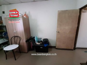 บ้านเดี่ยว 2 ชั้น โครงการ บ้านเอื้ออาทร รังสิตคลอง 5/3 เนื้อที่ 20.9 ตรว. ถนนกาญจนาภิเษก ตำบลคลองห้า อำเภอคลองหลวง จังหวัดปทุมธานี