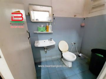 บ้านเดี่ยว 2 ชั้น โครงการ บ้านเอื้ออาทร รังสิตคลอง 5/3 เนื้อที่ 20.9 ตรว. ถนนกาญจนาภิเษก ตำบลคลองห้า อำเภอคลองหลวง จังหวัดปทุมธานี