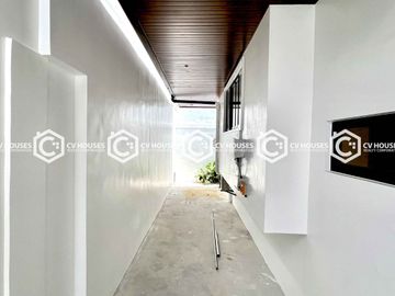 Lovely 5 Bedrooms Bungalow House & Lot for Sale with Basement!