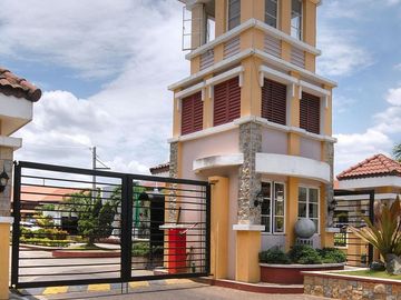 4Bedroom House and lot  Oakwood Single Attached