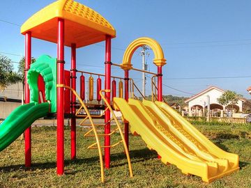 4Bedroom House and lot  Oakwood Single Attached