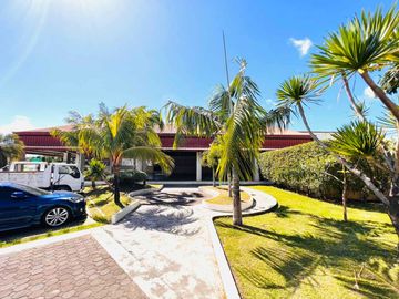 4Bedroom House and lot  Oakwood Single Attached