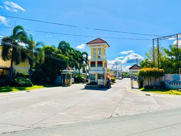 4Bedroom House and lot  Oakwood Single Attached