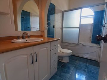 San José del Valle, vendo propiedad con 390m2 de terreno y 295m2 de construcción