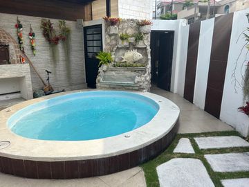 Vendo casa totalmente amoblada de 5 dormitorios en Ceibos Norte