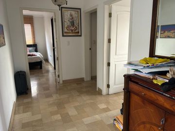 Vendo casa totalmente amoblada de 5 dormitorios en Ceibos Norte