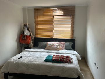 Vendo casa totalmente amoblada de 5 dormitorios en Ceibos Norte