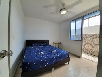 Vendo casa amoblada en Tonsupa, en conjunto residencial Meditarránea, de 3 dormitorios
