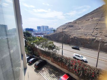 DEPARTAMENTO DUPLEX 5TO PISO EN VENTA 90 M2 URB FUNDO MONTERRICO CHICO - SURCO