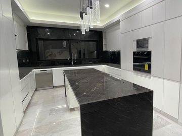 RESIDENCIA DE 5 RECAMARAS EN PUNTA TIBURON