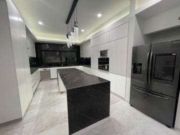 RESIDENCIA DE 5 RECAMARAS EN PUNTA TIBURON