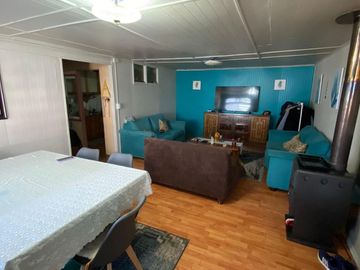 Se venden Dos  Casas en mismo terreno a una cuadra del Supermercado Lider, por Av. Pedro Montt, Valdivia.