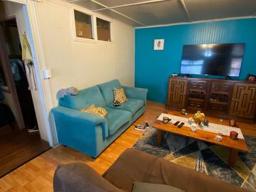 Se venden Dos  Casas en mismo terreno a una cuadra del Supermercado Lider, por Av. Pedro Montt, Valdivia.