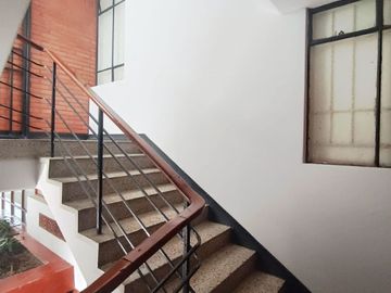 DEPARTAMENTO POR REMODELAR - 2 DORMITORIOS - 1 COCHERA - CALLE LIBERTADORES - SAN ISIDRO