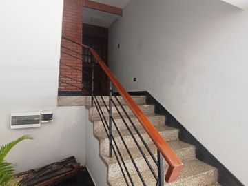 DEPARTAMENTO POR REMODELAR - 2 DORMITORIOS - 1 COCHERA - CALLE LIBERTADORES - SAN ISIDRO