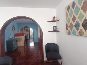 DEPARTAMENTO POR REMODELAR - 2 DORMITORIOS - 1 COCHERA - CALLE LIBERTADORES - SAN ISIDRO