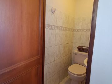 DEPARTAMENTO POR REMODELAR - 2 DORMITORIOS - 1 COCHERA - CALLE LIBERTADORES - SAN ISIDRO