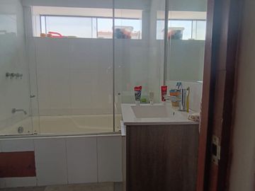 DEPARTAMENTO POR REMODELAR - 2 DORMITORIOS - 1 COCHERA - CALLE LIBERTADORES - SAN ISIDRO