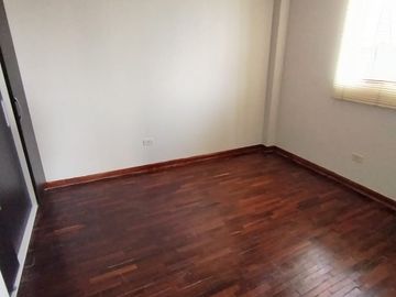 Av. Javier Prado Este N° 6680