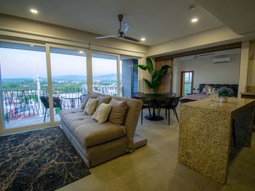 Departamento de entrega inmediata, Marina Vallarta, piso 8