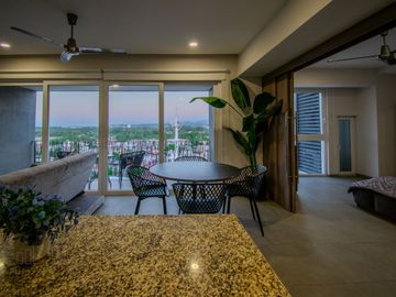 Departamento de entrega inmediata, Marina Vallarta, piso 8