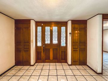 CASA EN VENTA EN ZONA CAMINO REAL Y ZAVALETA.