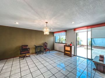 CASA EN VENTA EN ZONA CAMINO REAL Y ZAVALETA.