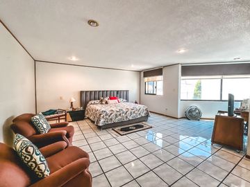 CASA EN VENTA EN ZONA CAMINO REAL Y ZAVALETA.