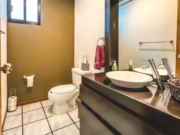 CASA EN VENTA EN ZONA CAMINO REAL Y ZAVALETA.